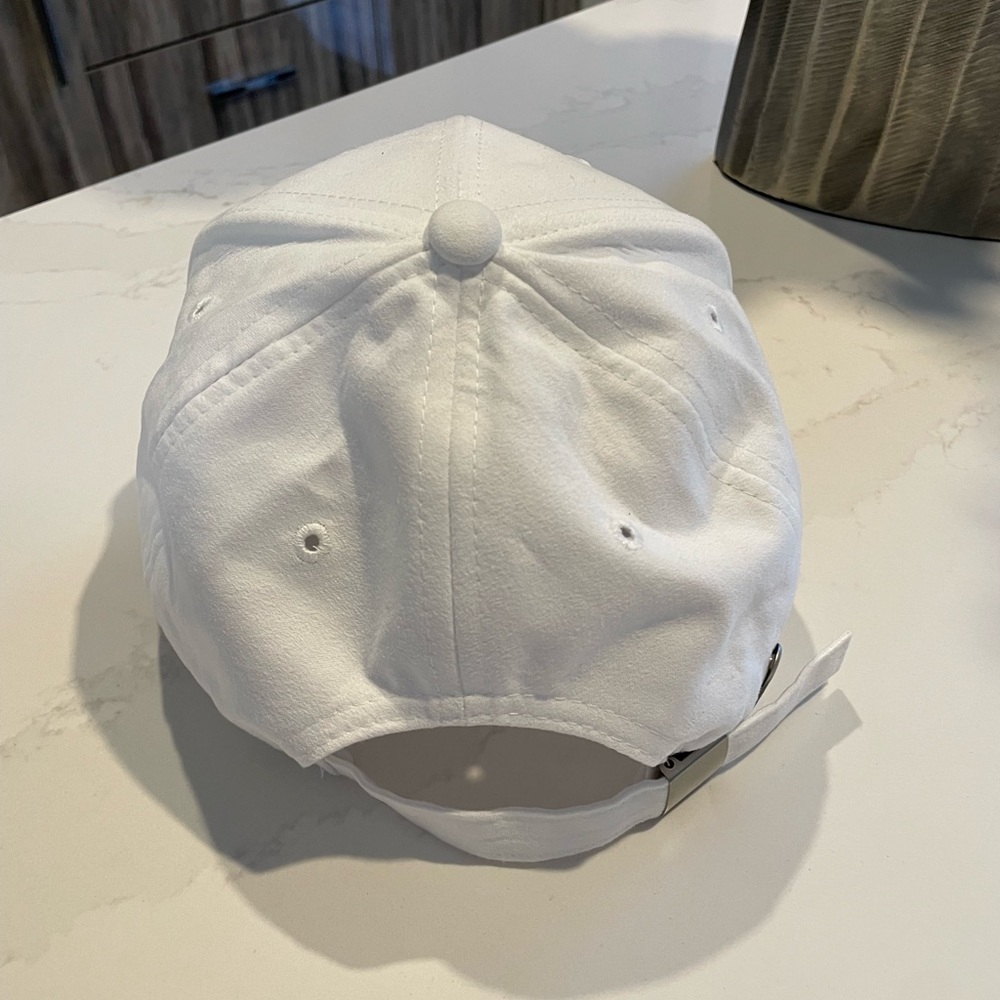 Bride Hat - Picture 3 of 4